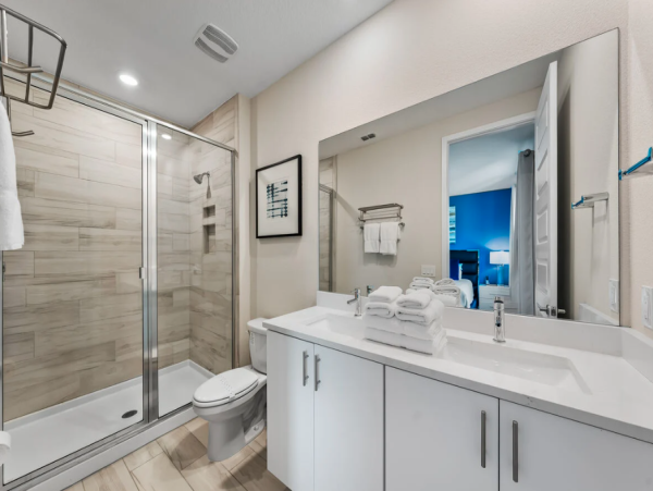 Luxury Townhouse 3-bedroom - Great Amenities in Reunion